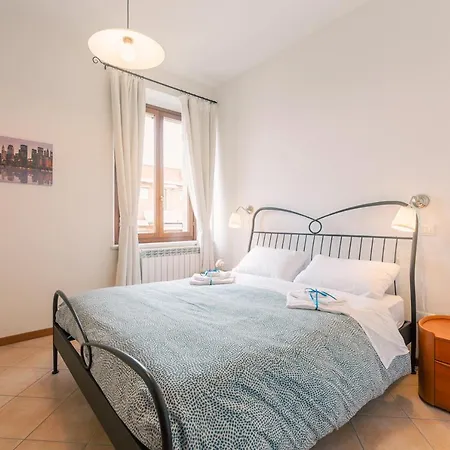 Prima Fila Mare , La Vecchia Chiesa *