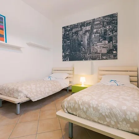 Prima Fila Mare , La Vecchia Chiesa * Marotta